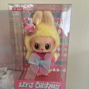 AUTHENTIC Pop Mart Labubu Queen Let’s Checkmate Vinyl Plush Hanging Card Pendant